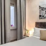 Tacito 23 Luxury 4*
