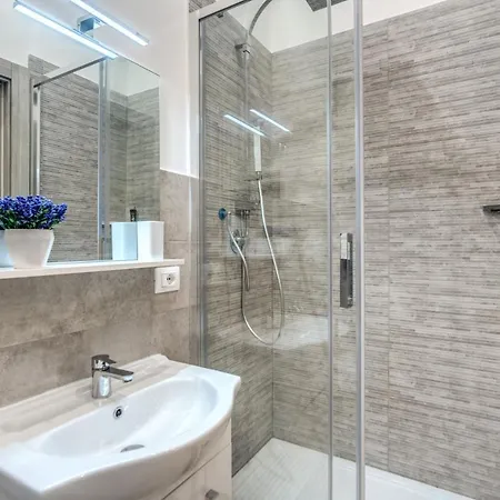 Tacito 23 Luxury 4*